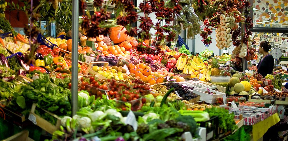 Florentine food spread for a foodie trip to Florence